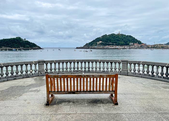 Qué ver en San Sebastián en una primera visita (2025) 14 qué ver en San Sebastián, qué ver en San Sebastián en un día, qué ver en San Sebastián en 2 días, qué ver en San Sebastián en un fin de semana, qué ver en San Sebastián en 3 días, mejores pintxos en San Sebastián, ruta de pintxos en San Sebastián parte vieja, playas de San Sebastián, isla de Santa Clara barco horario precio, Monte Urgull subir, Monte Igueldo funicular precio horario, Peine del Viento, gipuzkoa, San Sebastián-Donostia, Monte Igueldo, La Concha