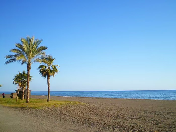 Rincón de la Victoria, Málaga, uno de los sitios que ver en una ruta por la Costa del Sol, Andalucía
