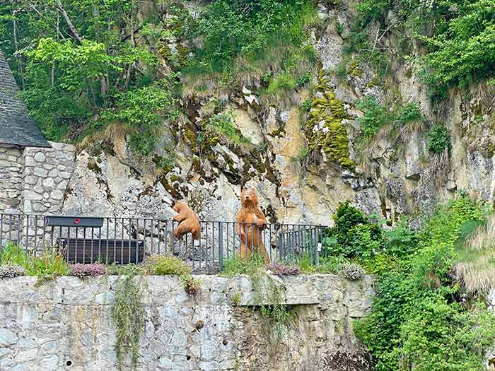 Qué ver en Tredós: el Camino de la Bruja y más en la Val d'Aran 6 Qué ver en Tredó: las escultura de osos