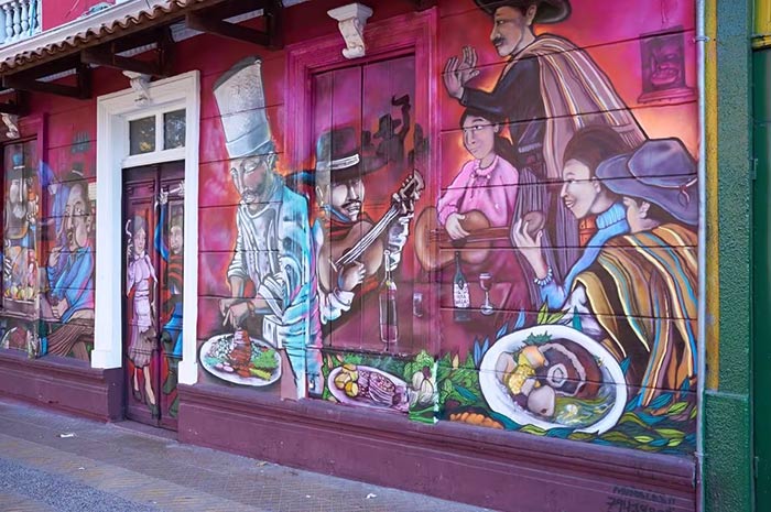 Barrio de Bellavista, qué ver en Santiago de Chile en un día; qué ver en Santiago de Chile con niños; qué ver en Santiago de Chile en dos días; mejores miradores de Santiago de Chile; barrios con arte en Santiago de Chile, Qué hacer en Santiago de Chile, visitar Santiago de Chile, Qué ver en Santiago Chile; qué ver en Santiago de Chile gratis, planes gratuitos en Santiago, actividades gratis en Santiago de Chile, guía Santiago de Chile gratis, paseos gratis en Santiago, qué visitar en Santiago sin gastar dinero, rutas gratis en Santiago, Qué ver en Chile, 