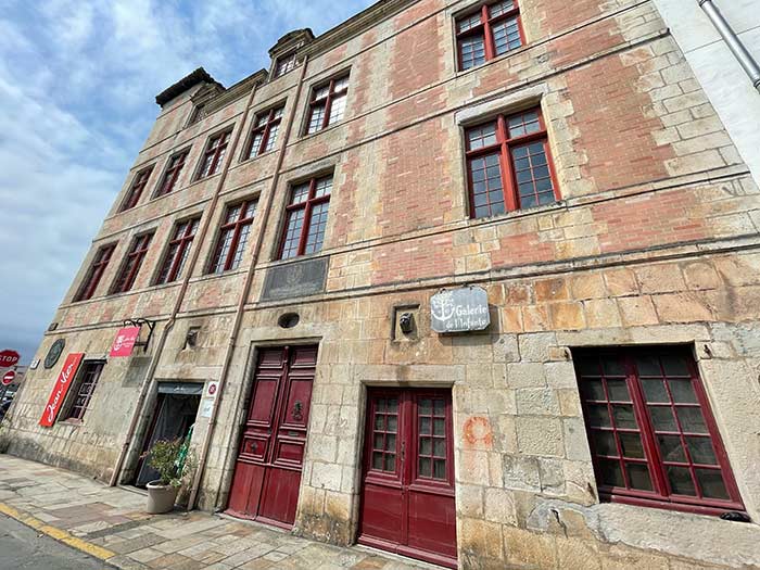 Qué ver en San Juan de Luz, Francia: guía imprescindible 14 Maison de l'Infante en San Juan de Luz, Francia