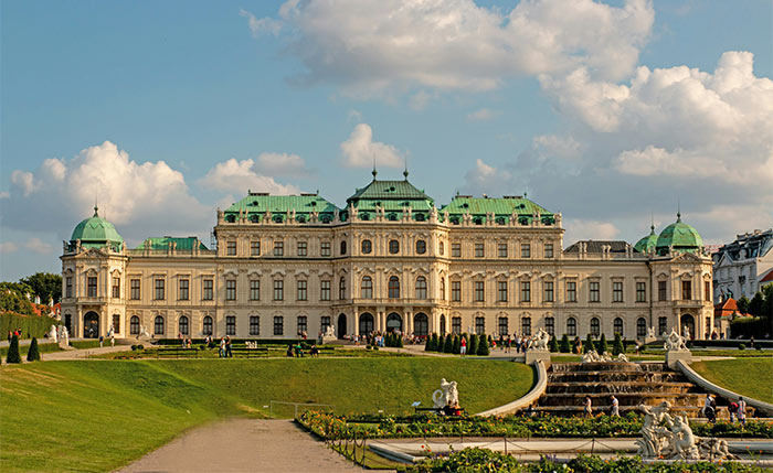 Exteriores del Palacio Belvedere, sitio que ver en Viena, Austria, Europa