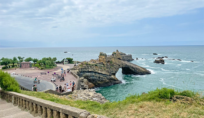 Qué ver en Biarritz: 10 imprescindibles y playas 4 Roca de la Virgen, qué ver en Biarritz, qué ver en Biarritz en un día, Biarritz en un fin de semana, escapada desde San Sebastián a Biarritz, qué hacer en Biarritz desde Donostia, imprescindibles en Biarritz, vale la pena visitar Biarritz desde San Sebastián, qué playas de Biarritz son mejores para surf, mejores playas de Biarritz, casino de Biarritz, País Vasco Francés, Biarritz Francia, Norte de Francia