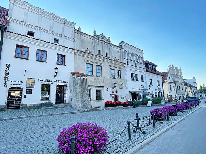 Qué ver en Kazimierz Dolny, el pueblo renacentista junto al Vístula 17 Qué ver en Polonia, qué ver cerca de Lublin, Kazimierz Dolny, Kazimierz Dolny Polonia, qué ver en Kazimierz Dolny en 1 día, qué ver en Kazimierz Dolny desde Lublin, excursión desde Lublin, cosas que ver en Kazimierz Dolny, Korzeniowy Dół Kazimierz Dolny cómo llegar, castillo Kazimierz Dolny horario y precio, mercado Rynek Kazimierz Dolny, Kazimierz Dolny mejor época, excursión Kazimierz Dolny desde Varsovia en español, Kazimierz Dolny pueblo artístico galerías, dónde dormir Kazimierz Dolny,