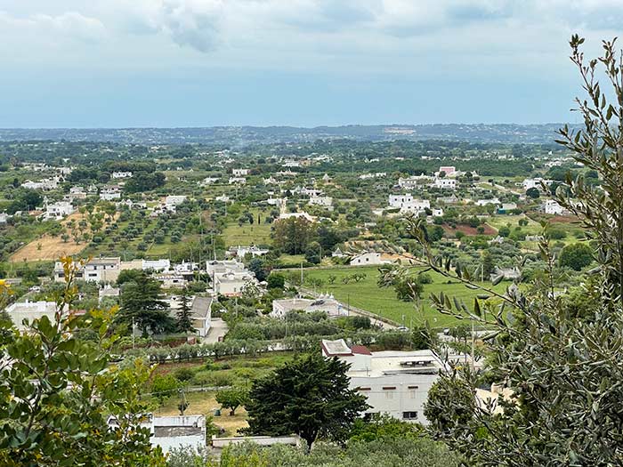 Cisternirno, qué ver en Cisternirno, qué hacer en Cisternirno, Imprescindibles en Cisternirno, qué ver en Puglia, ruta por Puglia, qué ver en Apulia, Apulia Italia, sur de Italia, que ver en el sur de Italia, Piazza Giuseppe Garibaldi Cisternirno, Piazza Vittorio Emanuele Cisternirno, Torre Normanna Cisternirno, Torre del Reloj Cisternirno, Iglesia de San Nicola di Patara Cisternirno, Centro histórico Cisternirno, Ponte della Madonnina Cisternirno, miradores Cisternirno, Bombette Cisternirno, fornello pronto Cisternirno, Ruta por Puglia, Puglia en 5 días, pueblos más bonitos de Puglia, imprescindibles Puglia, qué hacer en Puglia, itinerario Puglia, Puglia en una semana, ruta Puglia en coche, itinerario Puglia 7 días, Valle de Itria,