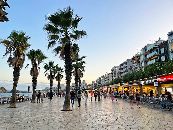Qué ver en Blanes, qué hacer en Blanes, Blanes Costa Brava, qué ver en la Costa Brava, mejores playas de Blanes, mejores playas de Costa Brava, Mejores playas de Girona, Mejores playas en Cataluña, Blanes, planes en Blanes, Costa Brava Girona Cataluña, Puerto de Blanes, Paseo Marítimo de Blanes