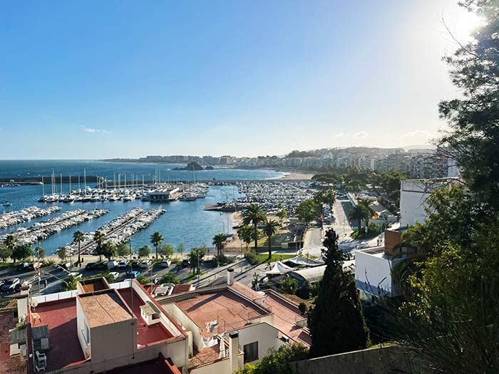 Qué ver en Blanes, qué hacer en Blanes, Blanes Costa Brava, qué ver en la Costa Brava, mejores playas de Blanes, mejores playas de Costa Brava, Mejores playas de Girona, Mejores playas en Cataluña, Blanes, planes en Blanes, Costa Brava Girona Cataluña, Sa Palomera Blanes, Cala Sant Francesc, Playa de Blanes, Playa de S’Abanell Blanes, Puerto de Blanes, Paseo Marítimo de Blanes, Castillo de Sant Joan, Castillo de San Juan Blanes, Ermita Sant Joan, 