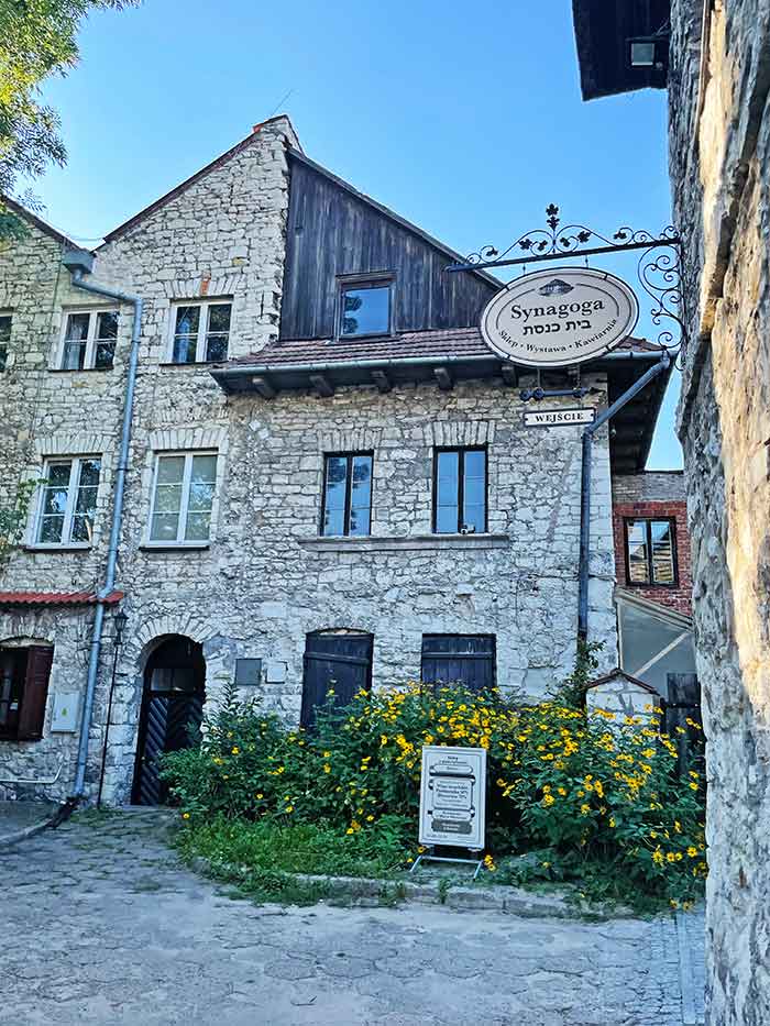 Qué ver en Kazimierz Dolny, el pueblo renacentista junto al Vístula 11 Qué ver en Polonia, qué ver cerca de Lublin, Kazimierz Dolny, Kazimierz Dolny Polonia, qué ver en Kazimierz Dolny en 1 día, qué ver en Kazimierz Dolny desde Lublin, excursión desde Lublin, cosas que ver en Kazimierz Dolny, Korzeniowy Dół Kazimierz Dolny cómo llegar, castillo Kazimierz Dolny horario y precio, mercado Rynek Kazimierz Dolny, Kazimierz Dolny mejor época, excursión Kazimierz Dolny desde Varsovia en español, Kazimierz Dolny pueblo artístico galerías, dónde dormir Kazimierz Dolny, barrio judío de Kazimierz Dolny