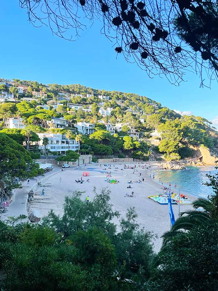 Qué ver en Blanes, qué hacer en Blanes, Blanes Costa Brava, qué ver en la Costa Brava, mejores playas de Blanes, mejores playas de Costa Brava, Mejores playas de Girona, Mejores playas en Cataluña, Blanes, planes en Blanes, Costa Brava Girona Cataluña, Sa Palomera Blanes, Cala Sant Francesc, Playa de Blanes, Playa de S’Abanell Blanes, 