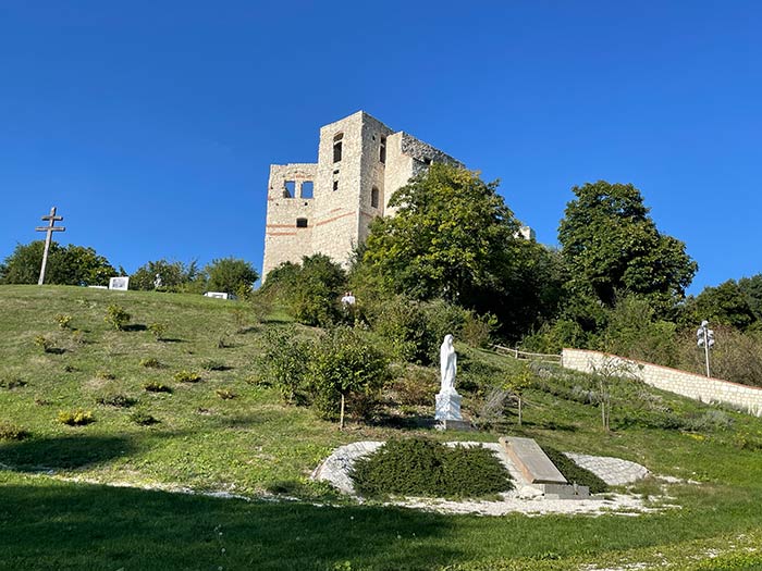 Qué ver en Kazimierz Dolny, el pueblo renacentista junto al Vístula 10 Qué ver en Polonia, qué ver cerca de Lublin, Kazimierz Dolny, Kazimierz Dolny Polonia, qué ver en Kazimierz Dolny en 1 día, qué ver en Kazimierz Dolny desde Lublin, excursión desde Lublin, cosas que ver en Kazimierz Dolny, Korzeniowy Dół Kazimierz Dolny cómo llegar, castillo Kazimierz Dolny horario y precio, mercado Rynek Kazimierz Dolny, Kazimierz Dolny mejor época, excursión Kazimierz Dolny desde Varsovia en español, Kazimierz Dolny pueblo artístico galerías, dónde dormir Kazimierz Dolny, castillo de Kazimierz Dolny