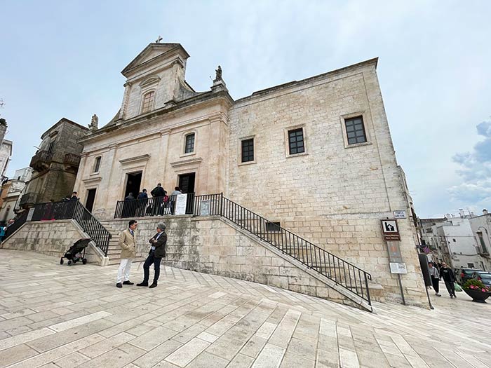 Cisternirno, qué ver en Cisternirno, qué hacer en Cisternirno, Imprescindibles en Cisternirno, qué ver en Puglia, ruta por Puglia, qué ver en Apulia, Apulia Italia, sur de Italia, que ver en el sur de Italia, Piazza Giuseppe Garibaldi Cisternirno, Piazza Vittorio Emanuele Cisternirno, Torre Normanna Cisternirno, Torre del Reloj Cisternirno, Iglesia de San Nicola di Patara Cisternirno, Centro histórico Cisternirno, Ponte della Madonnina Cisternirno, miradores Cisternirno, Bombette Cisternirno, fornello pronto Cisternirno, Ruta por Puglia, Puglia en 5 días, pueblos más bonitos de Puglia, imprescindibles Puglia, qué hacer en Puglia, itinerario Puglia, Puglia en una semana, ruta Puglia en coche, itinerario Puglia 7 días, Valle de Itria,