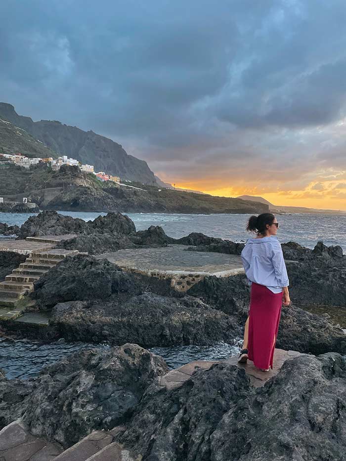 Guía para descubrir Tenerife norte: itinerario, consejos e imprescindibles 5 Tenerife norte, qué ver en Tenerife norte, qué hacer en el norte de Tenerife, visitar el Teide, senderismo Los Roques, parque Anaga, parque rural anaga, bosque lauirislva, islas canarias, mejor isla canaria, qué isla canaria es mejor, ruta Tenerife norte, itinerario Tenerife norte, La Laguna, Santa Cruz de Tenerife, qué ver en Garachico, Icod de los Vinos, ver drago milenario en Tenerife, psicinas naturales de Garachico, qué ver en La Laguna Tenerife,