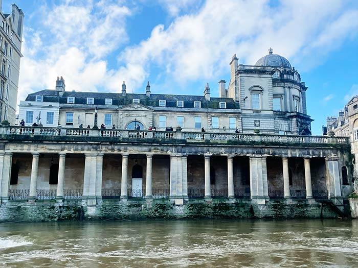 Qué ver en Inglaterra en 7 días , itinerario Inglaterra 7 días desde Londres, ruta por Inglaterra en una semana, 7 días en Inglaterra, escapadas día desde Londres Inglaterra, qué hacer en Inglaterra fuera de Londres, pueblos con encanto Inglaterra Cotswolds, Oxford, Blenheim Palace excursión desde Londres, Bath, Manchester, Liverpool, qué ver en Oxford, ruta por Inglaterra en tren desde Londres, qué hacer en Bath en un día desde Londres, mejores pueblos Cotswolds cerca de Oxford, Blenheim Palace historia y visitas, tour desde Londres, Inglaterra en una semana, qué hacer en Inglaterra en 7 días, Bath, Qué ver en Bath, Bath Inglaterra, qué hacer en Bath