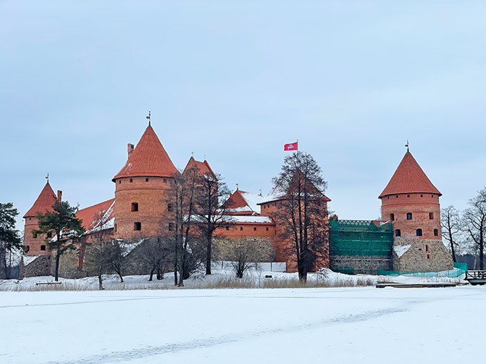 qué ver en Lituania, ruta por Lituania 4 días, viajar a Lituania consejos, Vilna, Trakai, Kaunas, Lituania en 3 días, excursiones cortas desde Vilna, excursiones de día desde Vilna, Trakai, castillo de Trakai, cómo ir de Vilna al castillo de Trakai, cultura Karaíta,