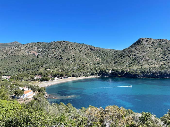 Cala Montjoi, Qué ver en Roses, Roses y alrededores, Restaurantes donde comer en Roses, elBulli1846 entradas, Playas de Roses, calas de Roses, Cap de Creus ruta, Girona, qué ver en Girona, qué hacer en Roses, Roses Costa Brava, Roses Costa Brava, Qué hacer en Roses, Restaurantes Rose, Dormir en Roses, Excursiones desde Roses, hoteles en roses, 