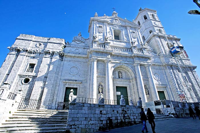Qué ver en Valladolid: ruta de fin de semana por la ciudad que fue capital del imperio 5 Qué ver en Valladolid, planes en Valladolid, Valladolid en un día, Valladolid en fin de semana, catedral de Valladolid, qué hacer en Valladolid, Valladolid Castilla y León, cómo ir de Madrid a Valladolid, tren de Madrid a Valladolid, catedral de Valladolid