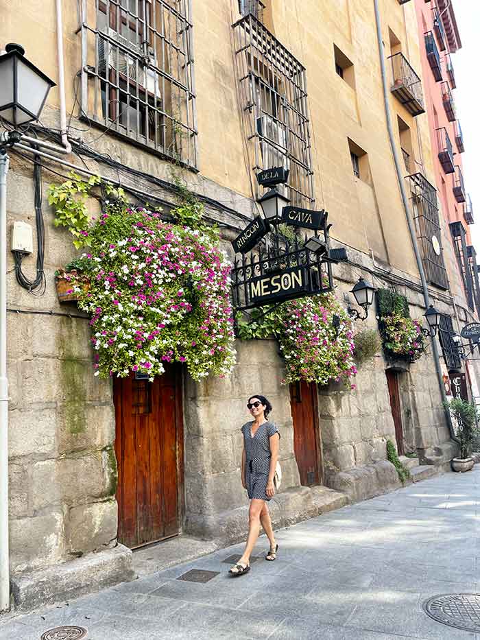 errores al visitar Madrid, visitar Madrid, qué ver en Madrid, imprescindibles de Madrid, qué hacer en Madrid, guía de Madrid, dónde comer en Madrid, tapas en Madrid, alojamiento barato en Madrid, mejores barrios de Madrid, turismo en Madrid, moverse por Madrid, museos de Madrid, planes en Madrid para turistas, 