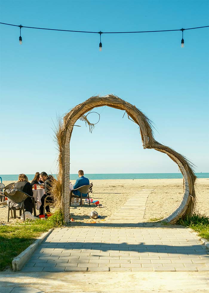 Riviera Albanesa, cómo tener internet en albania , mejor esim para albania, roaming en albania vodafone, tarjeta sim albania aeropuerto, internet en albania movistar, que tarjeta sim comprar en albania, internet movil albania, viajar a albania por libre, requisitos para viajar a albania desde españa, playas de albania mas bonitas, que ver en albania en 7 dias, moneda de albania propinas, es seguro viajar a albania sola, alquilar coche en albania opiniones, holafly albania opiniones, que ver en tirana.