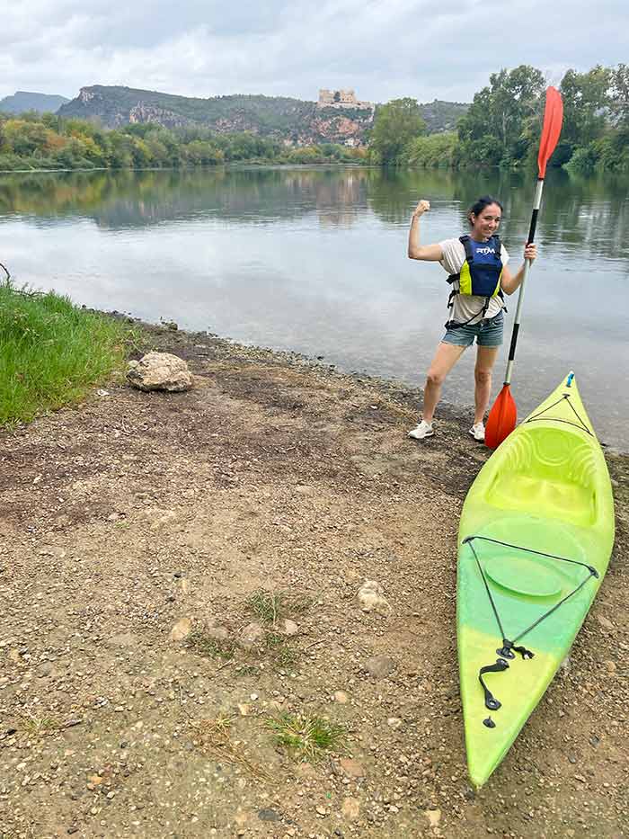 Que ver en la Costa Dorada: 5 lugares imprescindibles 10 Miravet en Kayak por el río Ebro, Costa, qué ver en la costa dorada en 3 días, pueblos más bonitos de la costa dorada, costa dorada turismo, qué hacer en la costa dorada, calas escondidas costa dorada, viajar a tarragona en tren, cómo llegar a la costa dorada, tarragona romana qué ver, altafulla playas, qué ver en cambrils, calas de salou tranquilas, delta del ebro qué visitar, la ràpita tarragona, miravet tarragona, excursiones costa dorada tren Dorada, Tarragona, Cataluña