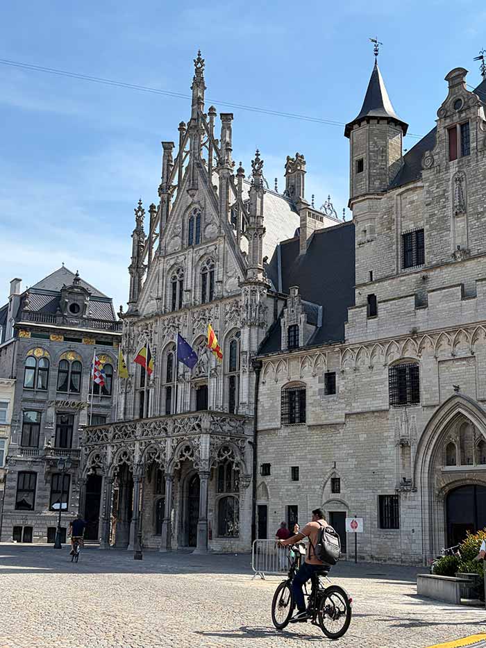 Ayuntamiento de Malinas, Flandes, Bélgica