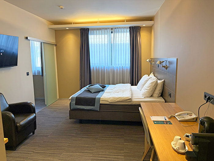 Hoteles en Malinas, dónde alojarse en Malinas, Hotel Ve Malinas, Qué ver en Malinas, Flandes, Bélgica, qué ver en malinas, qué ver en malinas en un día, qué hacer en malinas bélgica, malinas desde bruselas, catedral de san rumoldo malinas, palacio de margarita de austria malinas, fabrica de cerveza het anker, dijlepad malinas, beguinaje de malinas, dónde comer en malinas, dónde dormir en malinas, qué ver cerca de malinas, excursión a malinas, transporte de bruselas a malinas, mapa turístico de malinas, qué ver en Bélgica, ruta por pueblos bonitos de Bélgica, 
