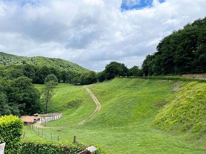 Ruta en coche por el norte de España y Francia: mi itinerario TOP de una semana 6 Valle de Ultzama, Granja Escuela Ultzama, ruta en coche por el norte de España y Francia