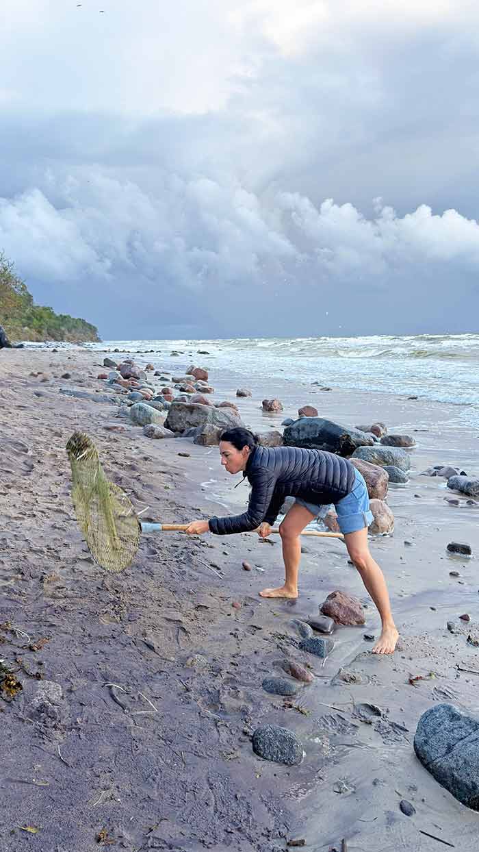 Qué ver en Palanga y Klaipėda: playas, ámbar y costa báltica de Lituania 7 Pesca de ámbar en las playas, ámbar del Báltico, buscar ámbar en Lituania, qué ver en Palanga, playas de Lituania, qué ver en Klaipėda, buscar ámbar en Lituania, costa báltica de Lituania, qué hacer en Palanga, Palanga Lituania turismo, Museo del Ámbar de Palanga, cómo llegar a Palanga, playas de Klaipėda, spa en Palanga, dónde dormir en Palanga, hotel spa Palanga, ruta costa báltica Lituania, qué hacer en la costa báltica de Lituania, distancia Vilna Palanga, playas del mar Báltico en Lituania, ámbar báltico Lituania, ruta por Litunia, Litunia en 5 días, qué ver en Lituania en 1 semana, 7 días en Lituania, mejores ciudades de Lituania, pueblos bonitos en Lituania, ruta por Lituania, playas del Báltico